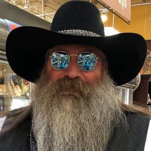 Meet your Posher, Jeff